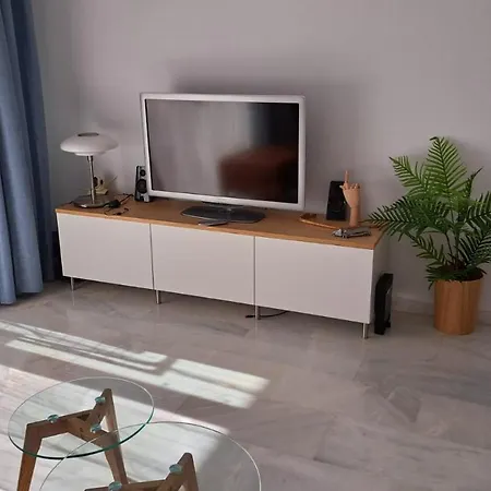 Apartment Bay
