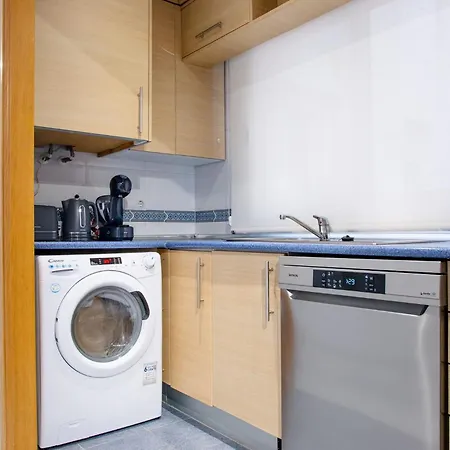 Apartment Bay
